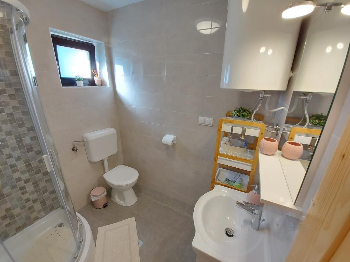 Holiday Home, Apartman Obajdin سلوني المظهر الخارجي الصورة