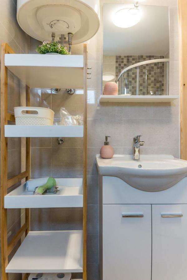 Holiday Home, Apartman Obajdin سلوني المظهر الخارجي الصورة